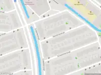 Brandweer met grote spoed naar de Gaardenierstraat in Delfgauw vanwege voertuigbrand