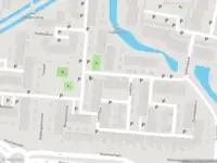 Brandweer met gepaste spoed naar de Zilverschoontuin in Leiden vanwege afhijsen patient