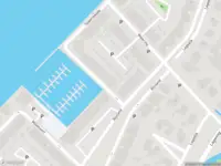 Ambulance met grote spoed naar de Spaarnekade in Spaarndam