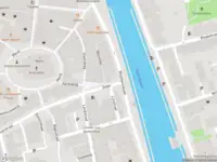 Ambulance met gepaste spoed naar de Vossenstraat in Vlaardingen