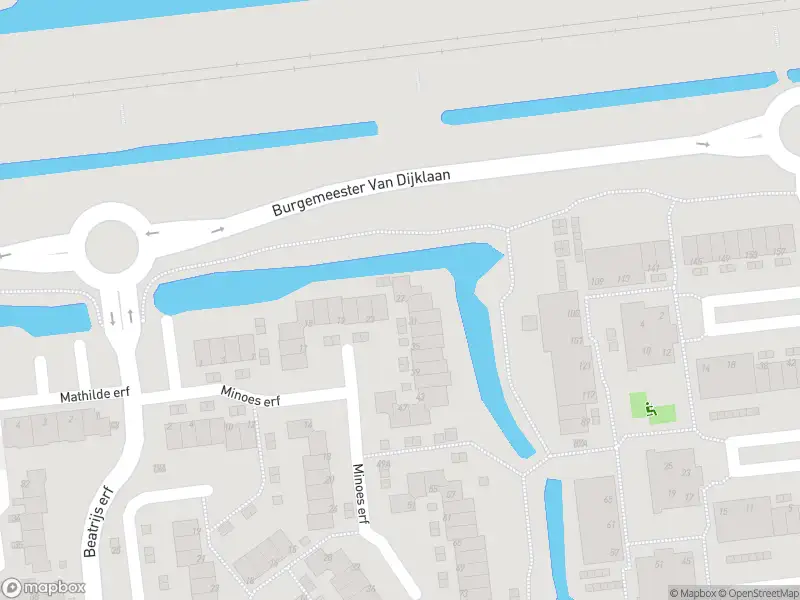 Ambulance met gepaste spoed naar de Minoes erf in Capelle aan den IJssel