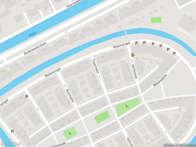 Ambulance met grote spoed naar de Trasmolen in Delft