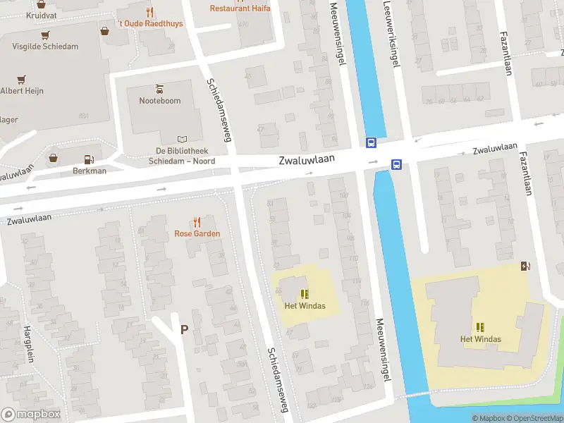 Ambulance met gepaste spoed naar de Schiedamseweg in Schiedam