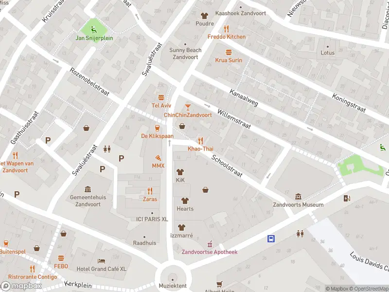 Ambulance met gepaste spoed naar de Schoolstraat in Zandvoort