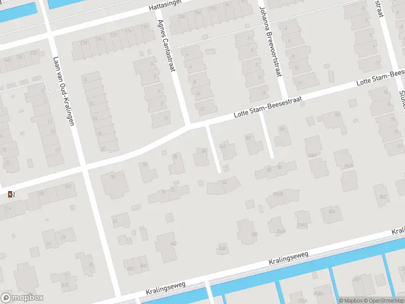 Ambulance met grote spoed naar de Lotte Stam-Beesestraat in Rotterdam