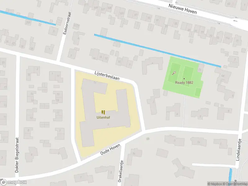 Ambulance met grote spoed naar de Lijsterbeslaan in Gorinchem