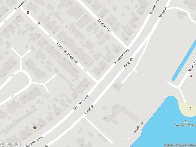 Ambulance met gepaste spoed naar de Benedenrijweg in Ridderkerk