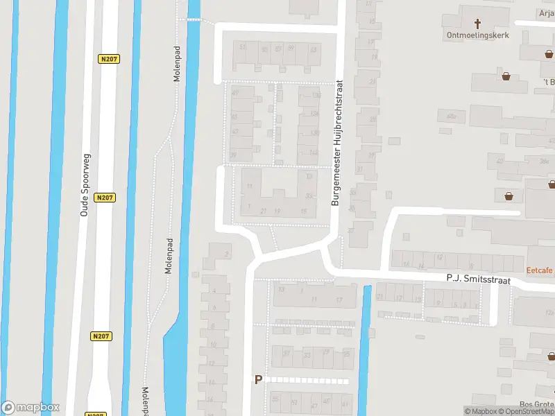 Ambulance met grote spoed naar de Burgemeester Diepenhorststraat in Bergambacht