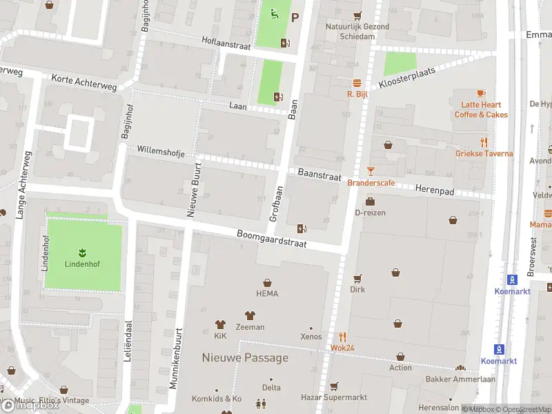 Ambulance met grote spoed naar de Grofbaan in Schiedam