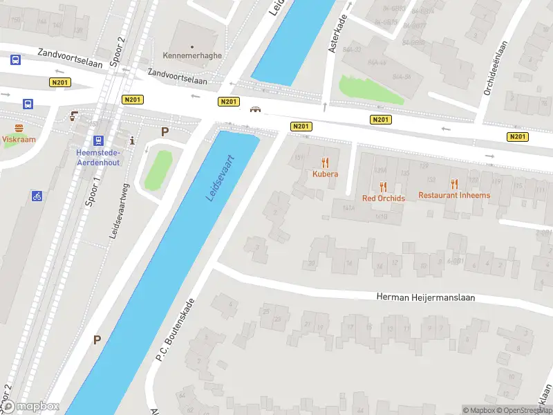 Ambulance met gepaste spoed naar de P.C. Boutenskade in Heemstede