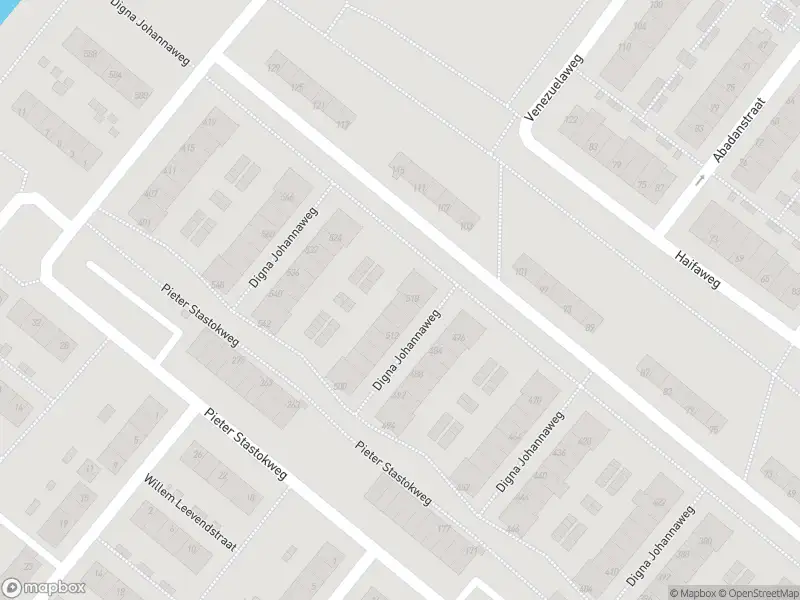 Ambulance met gepaste spoed naar de Digna Johannaweg in Hoogvliet Rotterdam