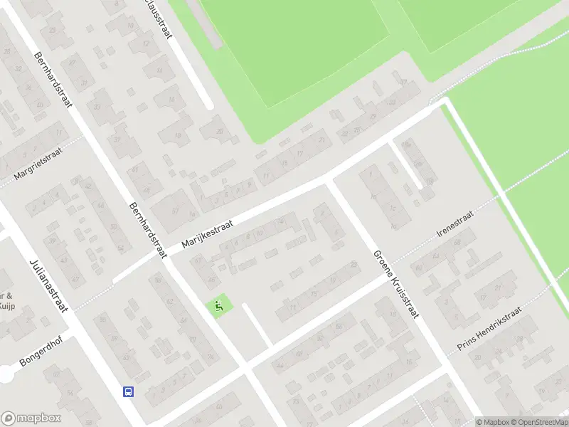 Ambulance met grote spoed naar de Marijkestraat in Strijen