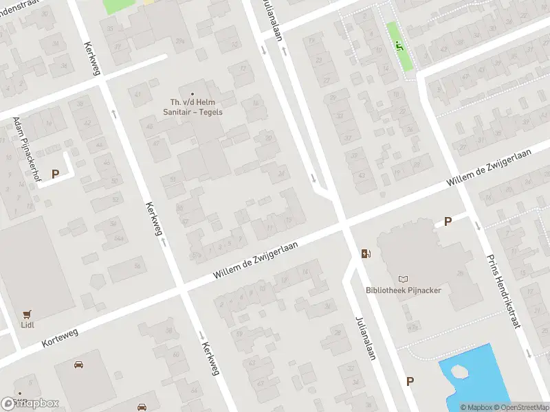 Ambulance met grote spoed naar de Anna van Burenstraat in Pijnacker