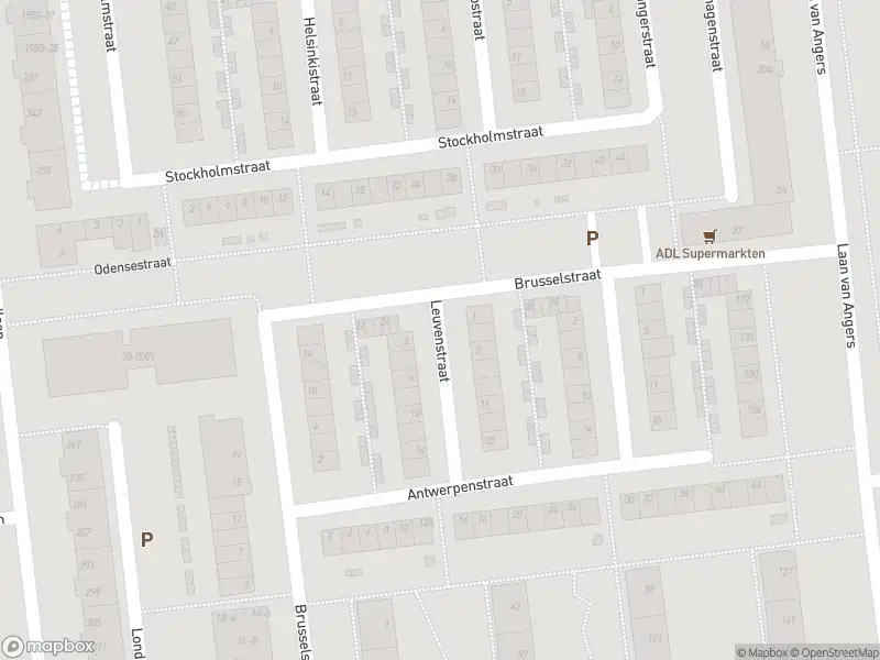 Ambulance met grote spoed naar de Leuvenstraat in Haarlem