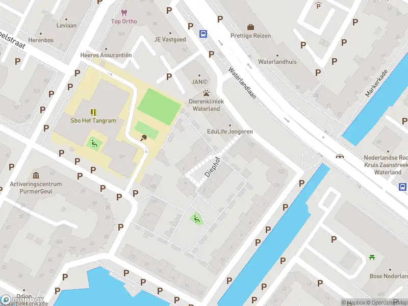 Ambulance naar de Diephof in Purmerend vanwege ongeval met letsel