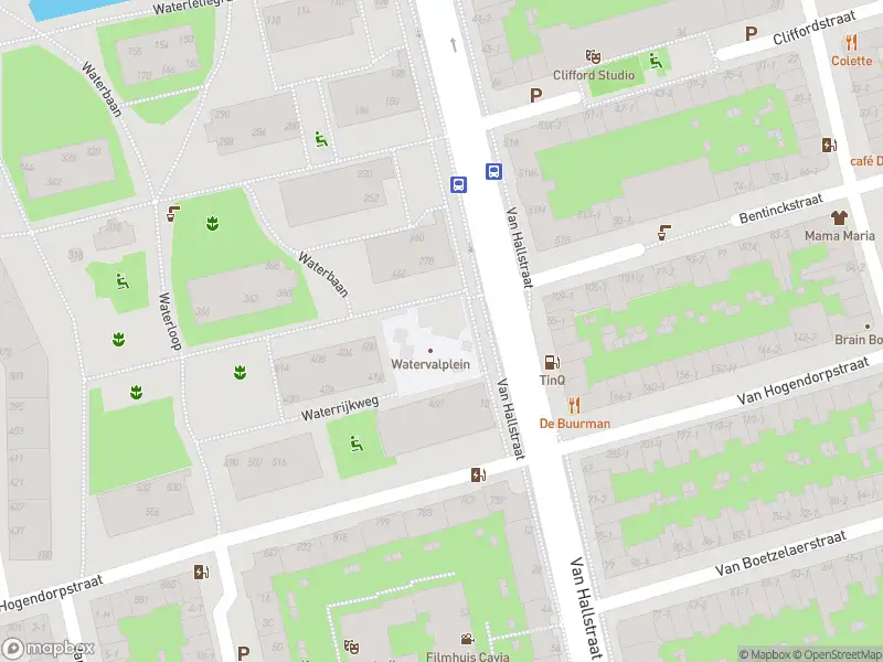 Ambulance met grote spoed naar de Watervalplein in Amsterdam