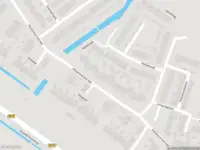 Ambulance met grote spoed naar de Hollemarestraat in Zwartewaal