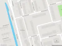 Ambulance met grote spoed naar de Remmet van Milplaats in Rotterdam