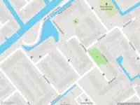 Brandweer met gepaste spoed naar de Beukenlaan in Zoeterwoude