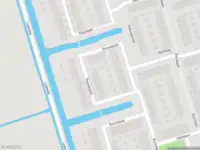 Ambulance met grote spoed naar de Rousselpad in Spijkenisse