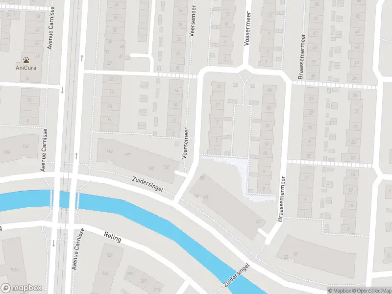 Ambulance met grote spoed naar de Veersemeer in Barendrecht