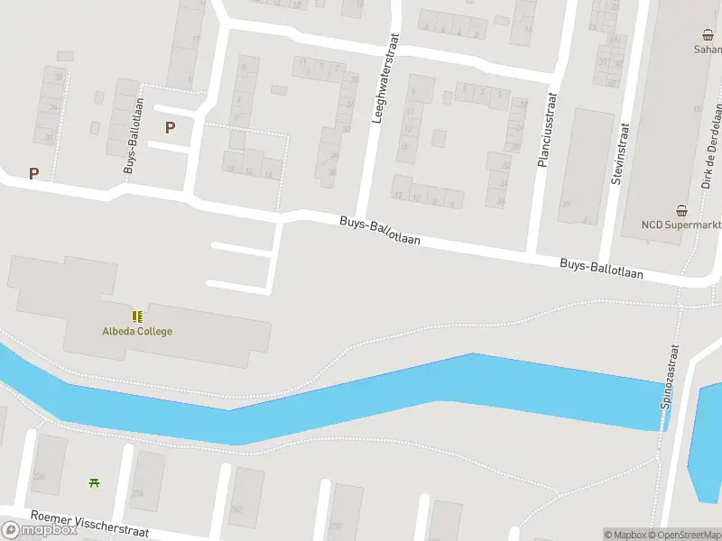 Ambulance met grote spoed naar de Buys-Ballotlaan in Vlaardingen