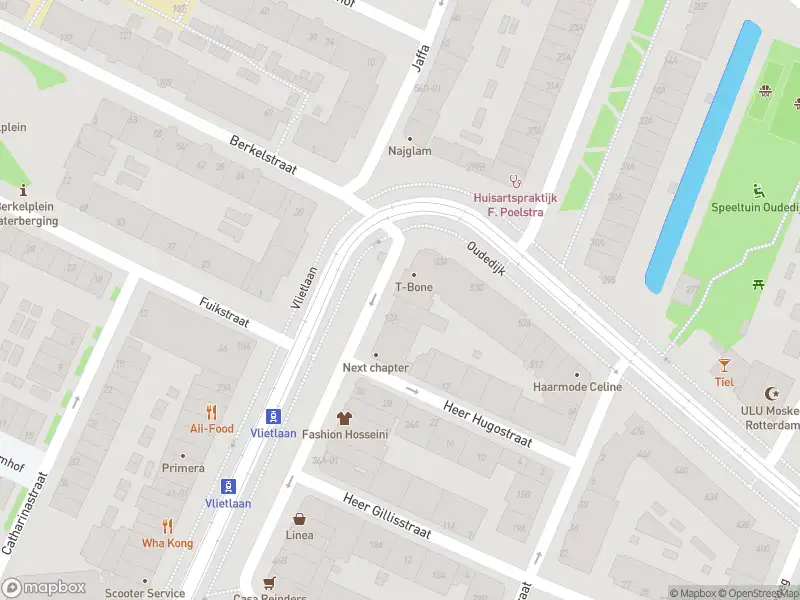 Ambulance met grote spoed naar de Vlietlaan in Rotterdam