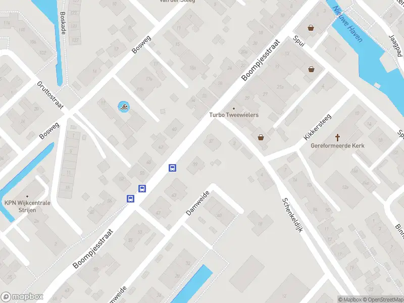 Ambulance met gepaste spoed naar de Boompjesstraat in Strijen