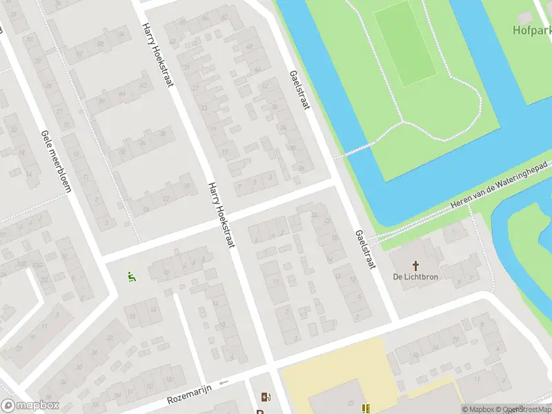 Ambulance met grote spoed naar de Cistercienserstraat in Wateringen