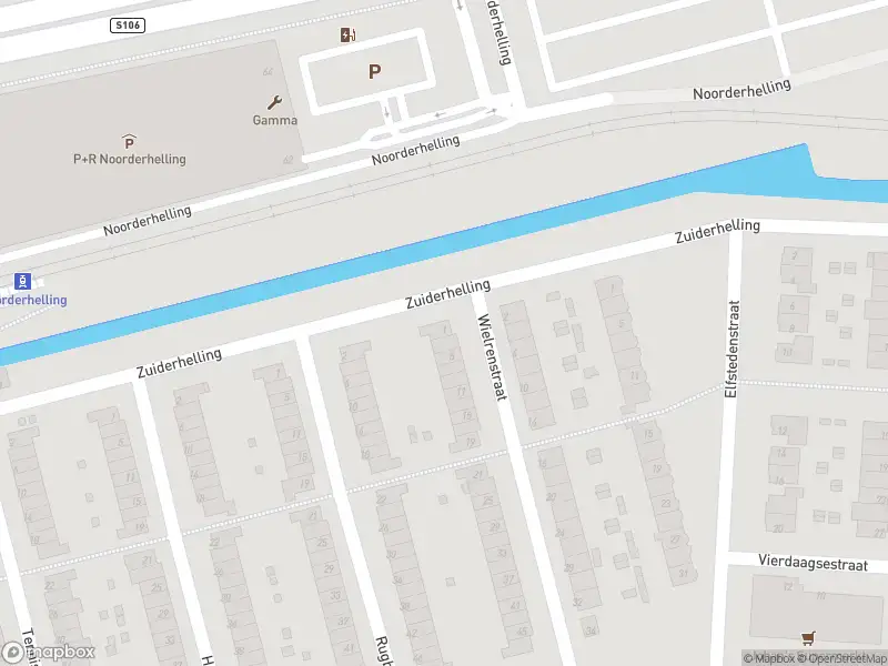 Ambulance met gepaste spoed naar de Wielrenstraat in Rotterdam