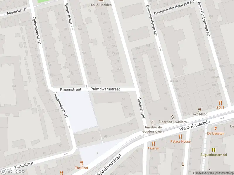 Ambulance met grote spoed naar de Palmdwarsstraat in Rotterdam