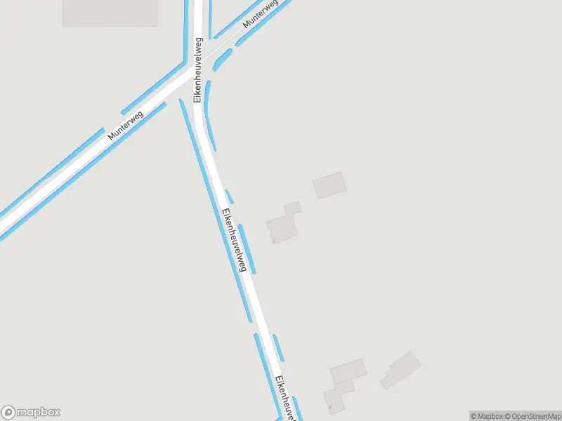 Brandweer met gepaste spoed naar de Eikenheuvelweg in Uden vanwege een buitenbrand