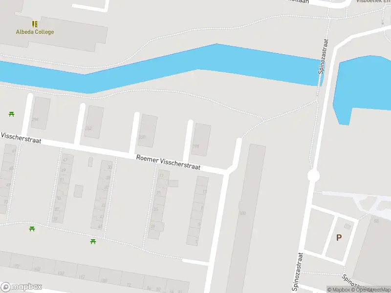 Ambulance met gepaste spoed naar de Roemer Visscherstraat in Vlaardingen