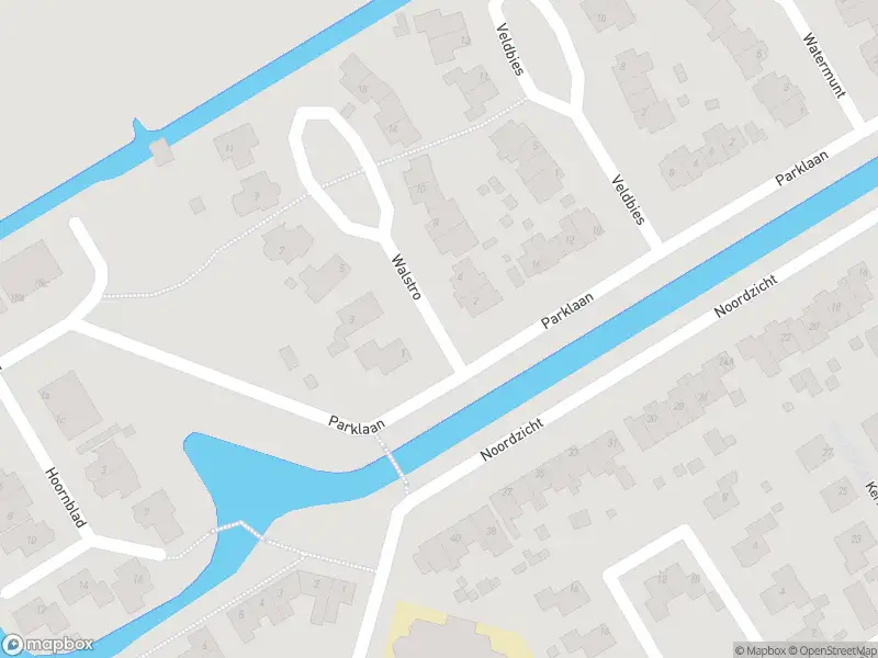 Ambulance met grote spoed naar de Walstro in Abbekerk