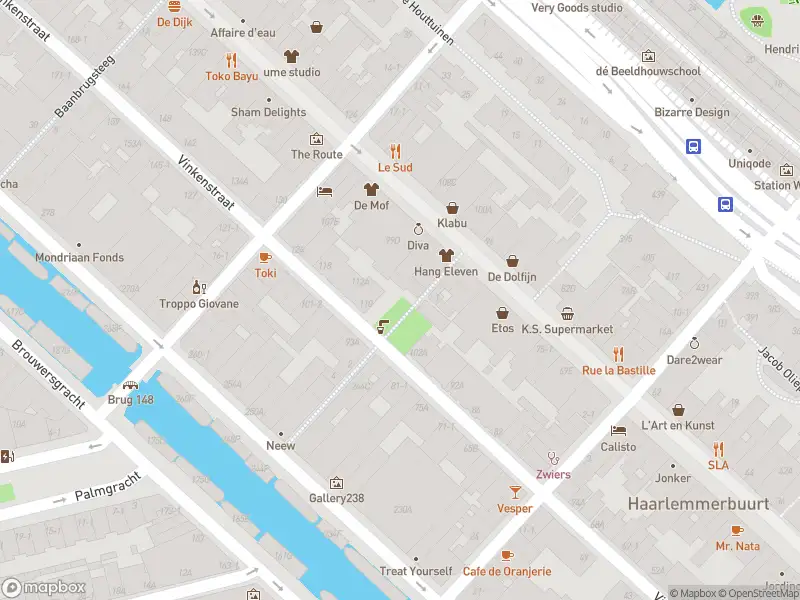 Brandweer met gepaste spoed naar de Nieuwe Houttuinen in Amsterdam