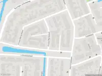 Ambulance met grote spoed naar de Prinses Marijkelaan in Maasland