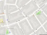 Ambulance met gepaste spoed naar de Westfrankelandsestraat in Schiedam