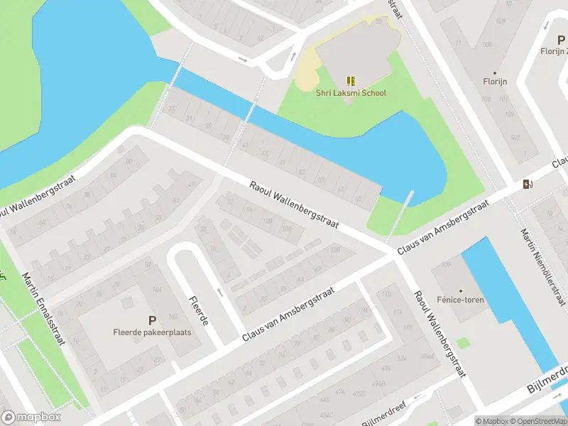 Ambulance met gepaste spoed naar de Janusz Korczakstraat in Amsterdam