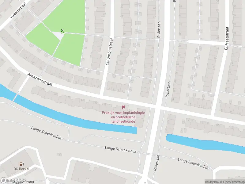 Ambulance met gepaste spoed naar de Amazonestraat in Spijkenisse