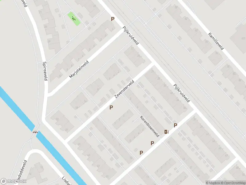 Ambulance met grote spoed naar de Zevensterveld in 's-Gravenhage