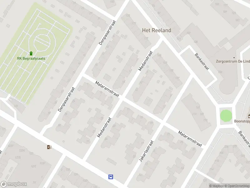 Ambulance met gepaste spoed naar de Medanstraat in Dordrecht