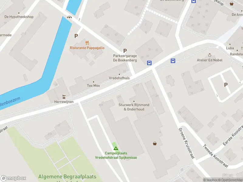 Brandweer met grote spoed naar de Vredehofstraat in Spijkenisse