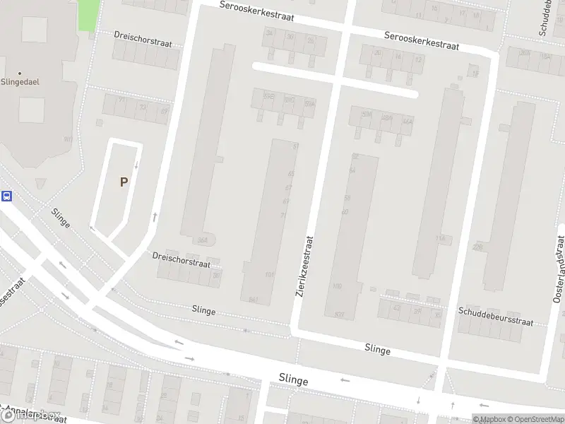 Ambulance met gepaste spoed naar de Zierikzeestraat in Rotterdam