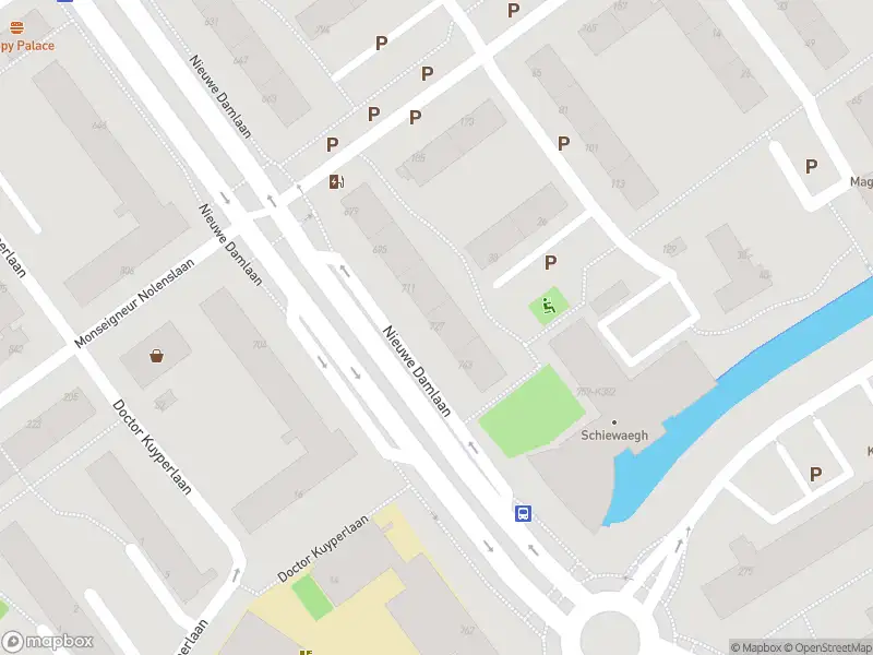 Ambulance met gepaste spoed naar de Nieuwe Damlaan in Schiedam