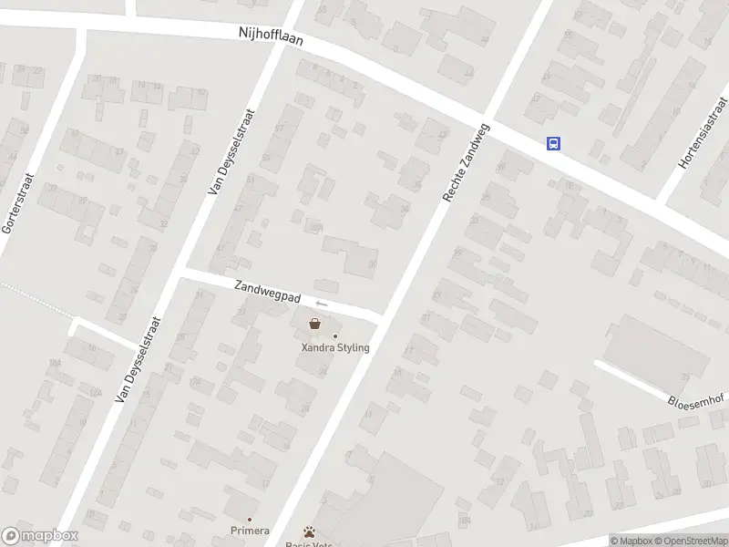 Ambulance met gepaste spoed naar de Rechte Zandweg in Dordrecht