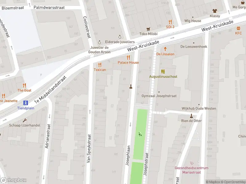 Ambulance met grote spoed naar de Josephlaan in Rotterdam