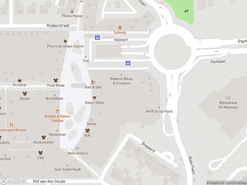 Politie met grote spoed naar de Burchtplein in Etten-Leur vanwege steekincident