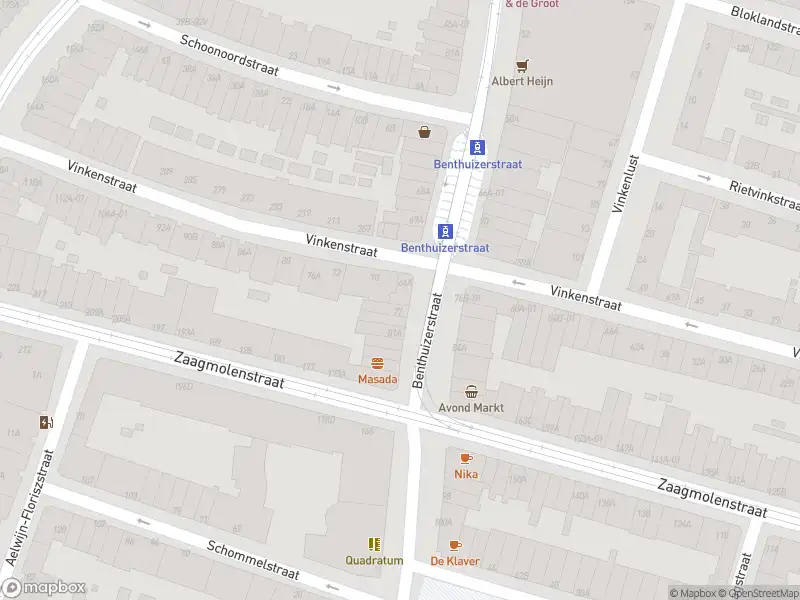 Ambulance met grote spoed naar de Benthuizerstraat in Rotterdam