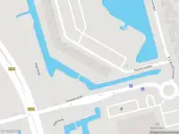 Ambulance met gepaste spoed naar de Reviusrondeel in Capelle aan den IJssel