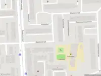 Ambulance met grote spoed naar de Waddenstraat in Haarlem